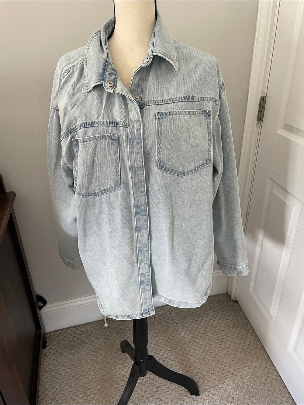 Light Wash Denim Jacket - Women
